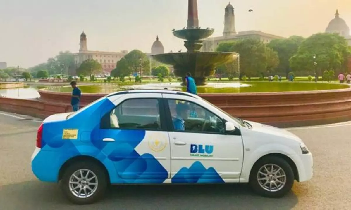 SIDBI and BluSmart: Flag-off ceremony of 140+ electric cars for ride hailing service