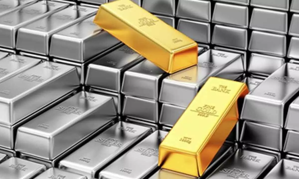 Gold and silver prices rally amid strong global cues