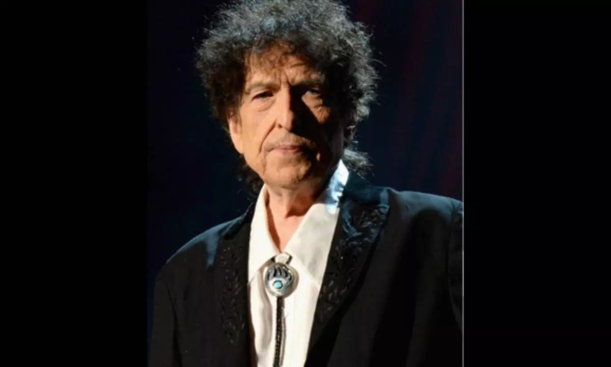 Bob Dylan announces UK tour dates at the age of 83