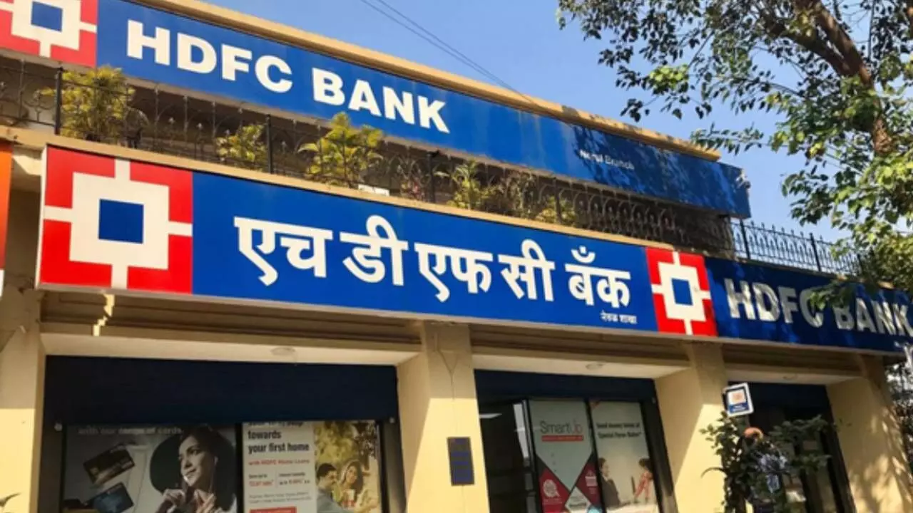 HDFC Bank Shares an Important Message to Caution Against Investment Frauds