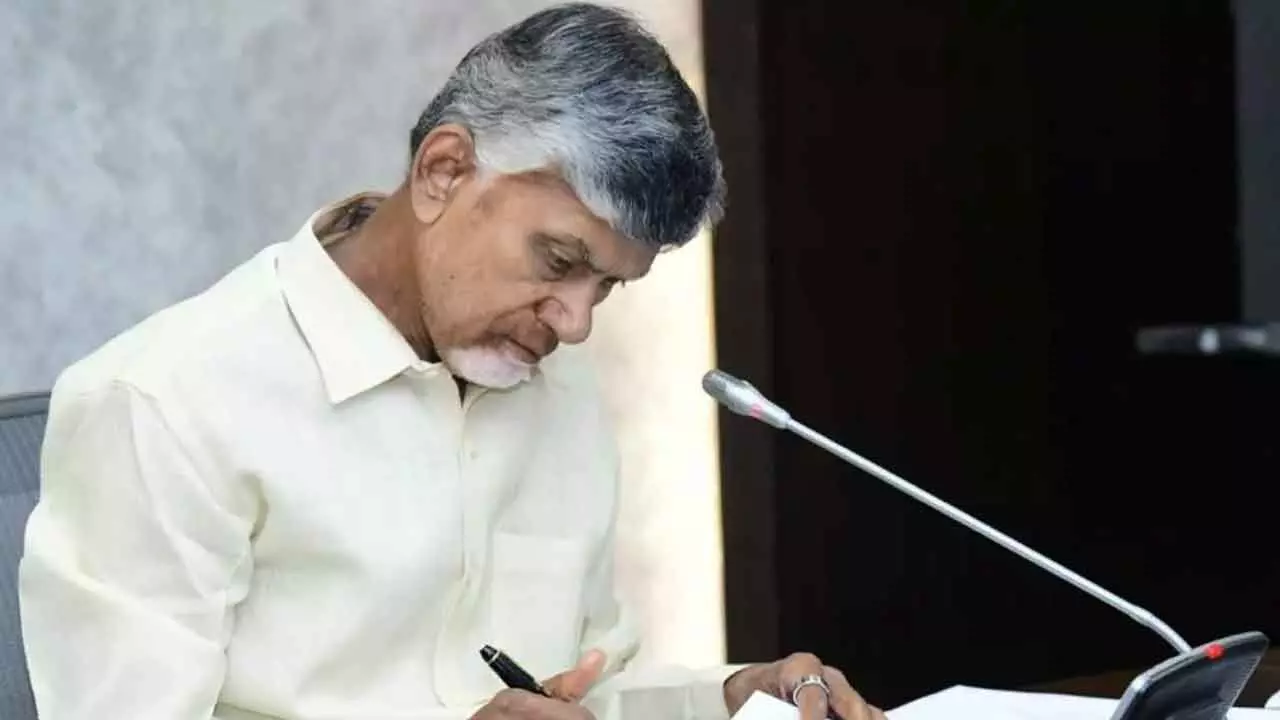 Naidu for setting up 100 industrial parks in AP