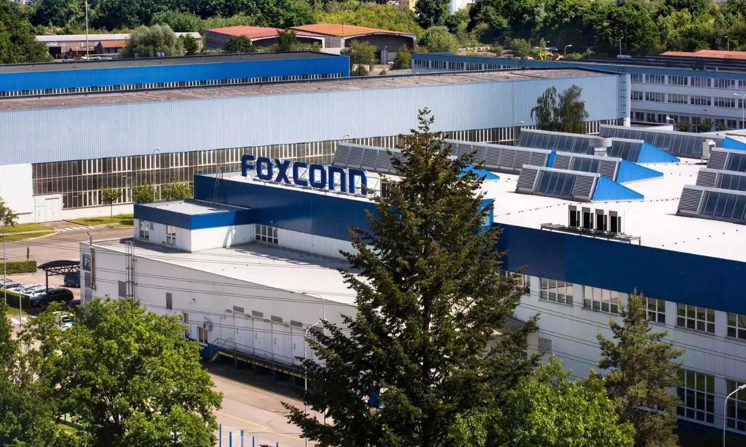 Foxconn Invests ₹22,000 Crore to Build Major Facility in Bengaluru