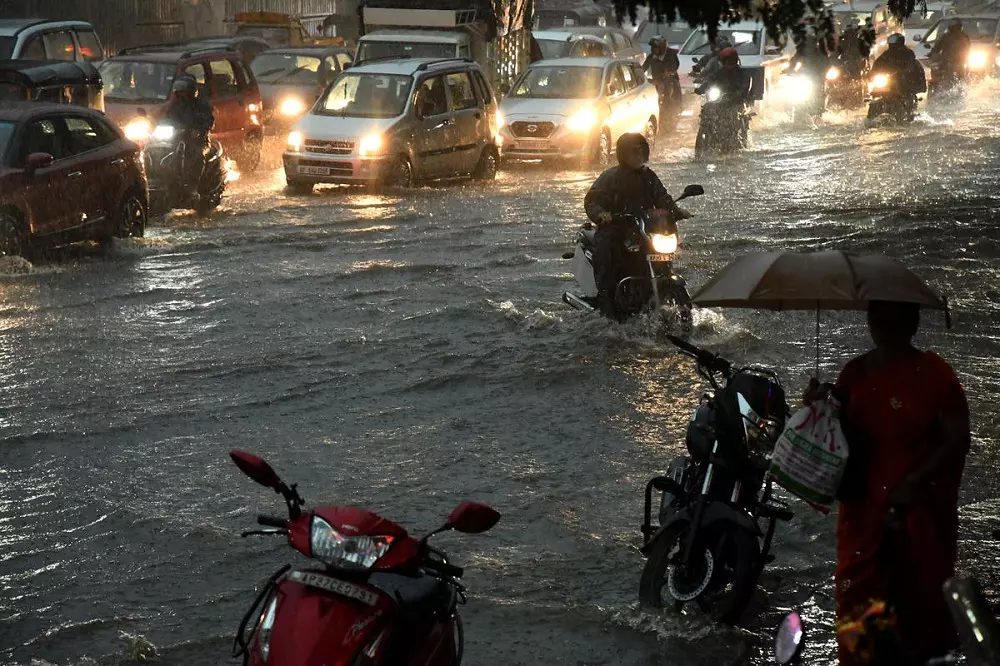 Heavy rains lash Hyderabad, man suspected to be washed away