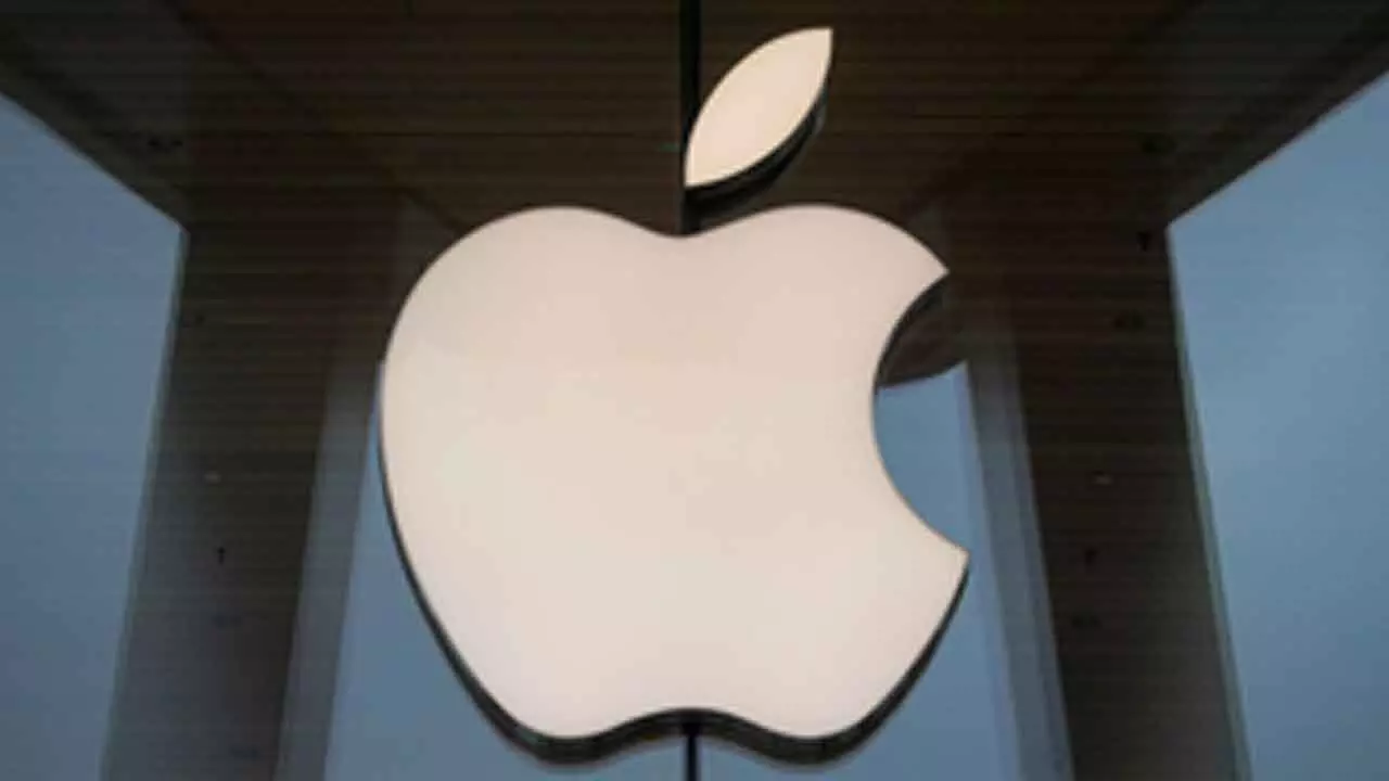 Apple’s global revenues likely to cross $400 bn