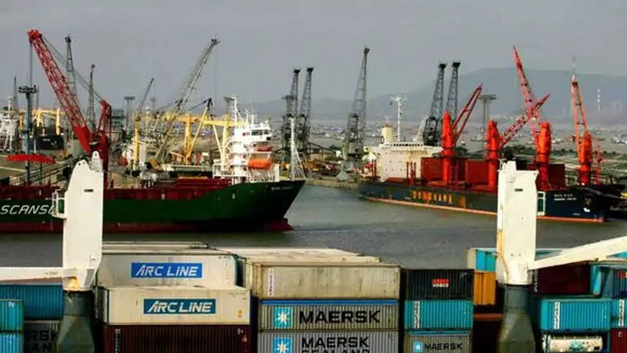 Port workers call off strike following MoU