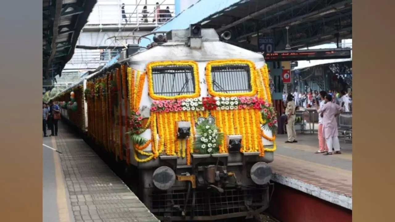 Piyush Goyal & Ashwini Vaishnav flag off new bi-weekly train between Banda and Madgaon