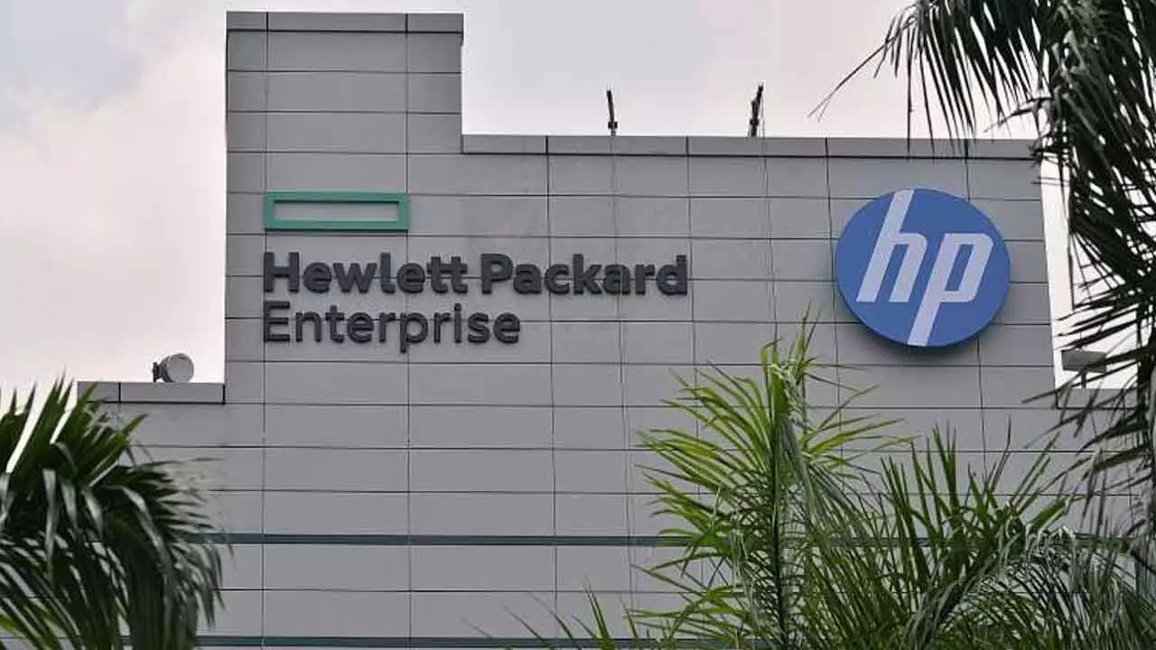 HP-Padget to make laptops,PCs in India