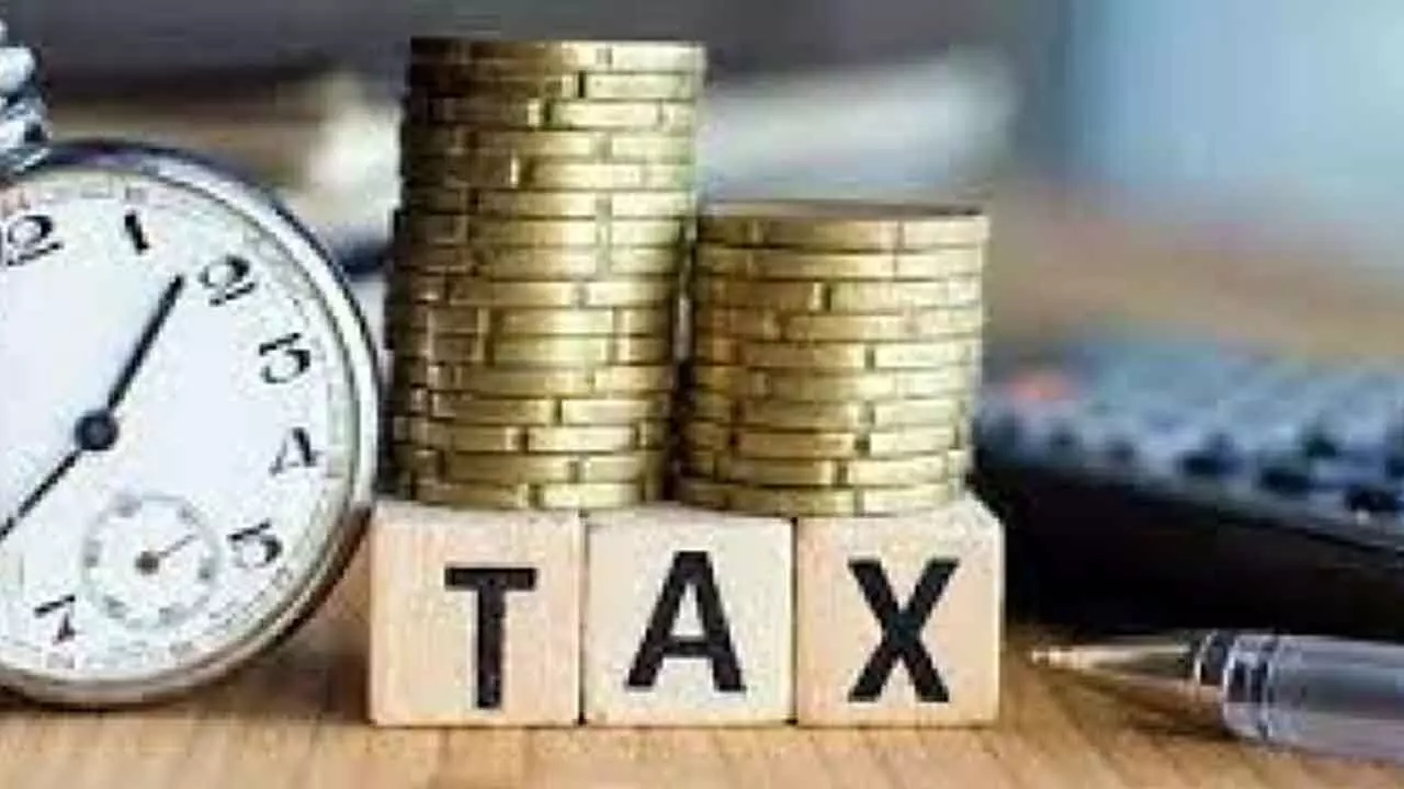 Tax Refunds Shoot Over Rs 2 Lakh Cr In FY25