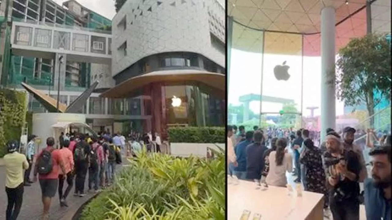 Thousands Queue Up To Own New Apple Devices