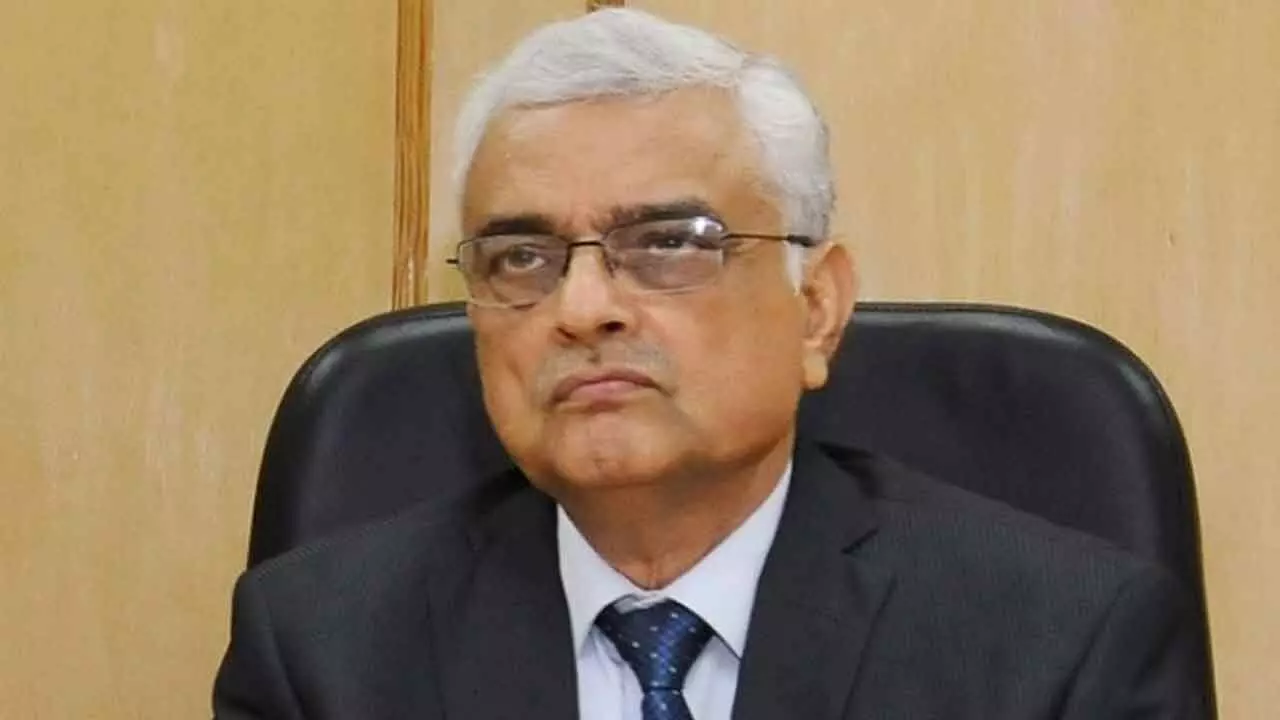 ECI Competent Enough To Conduct Simultaneous Elections: Ex-CEC Rawat