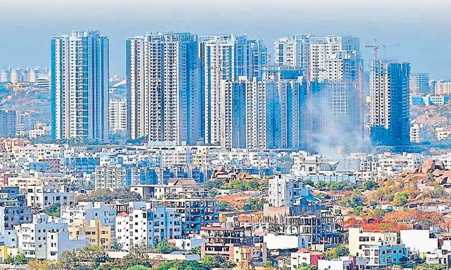 Challenges Facing Hyderabads Real Estate Market: Slow Recovery Amidst Uncertainty