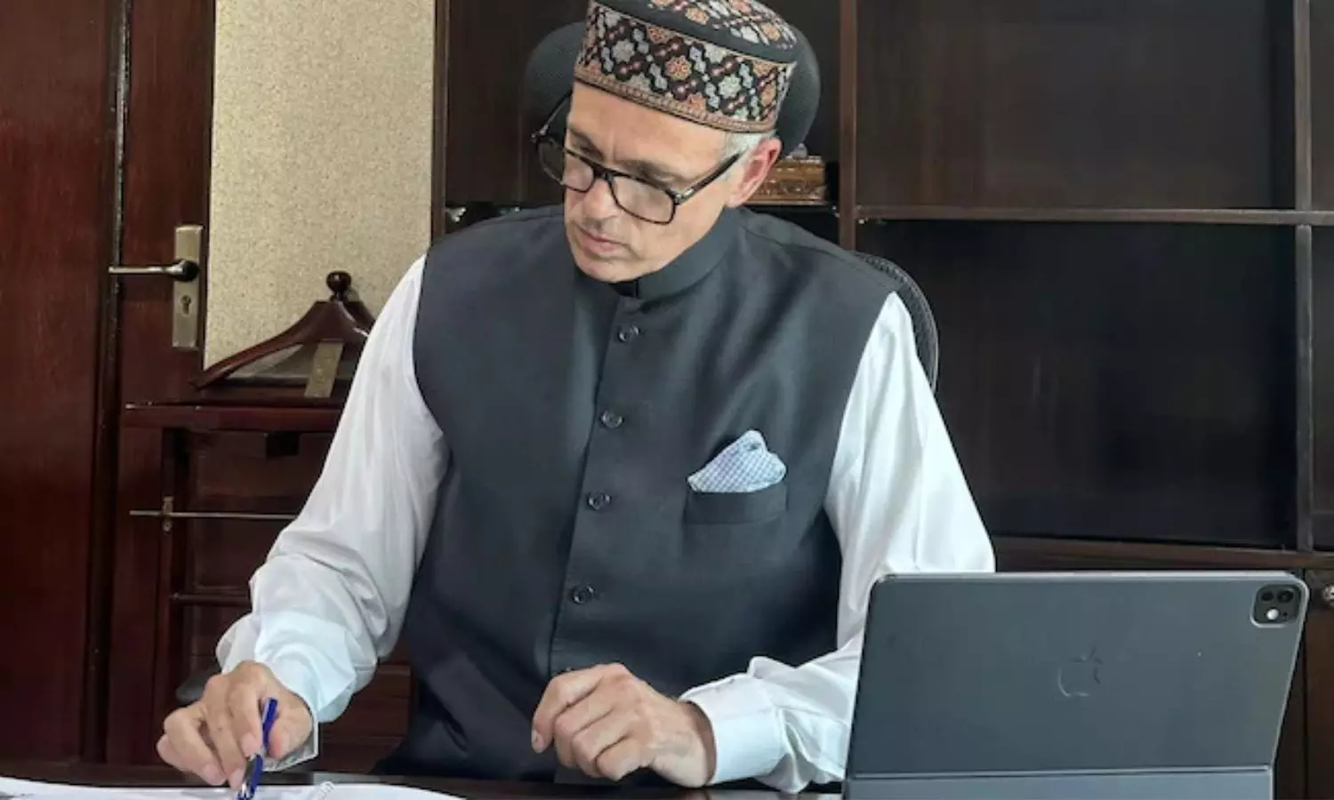 Omar Abdullah Calls for Restoration of Statehood in First Cabinet Meeting, Faces Criticism from Opposition