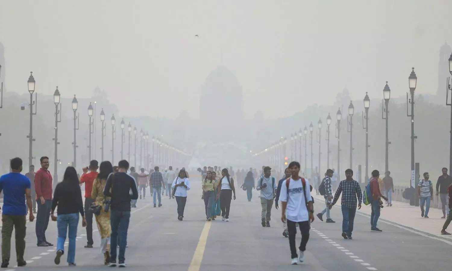 Delhi Air Quality Today: National Capitals AQI Deteriorates to Very Poor at 307