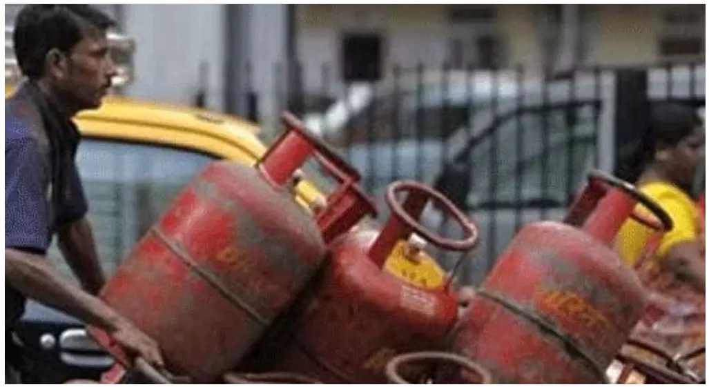 Free Cooking Gas Cylinders Under Deepam Scheme to Launch in Andhra This Diwali