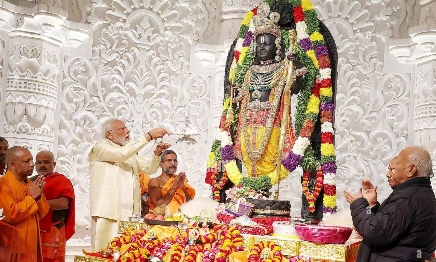 PM Modi Celebrates Special Diwali as Lord Ram Marks First Festival in Ayodhya Temple