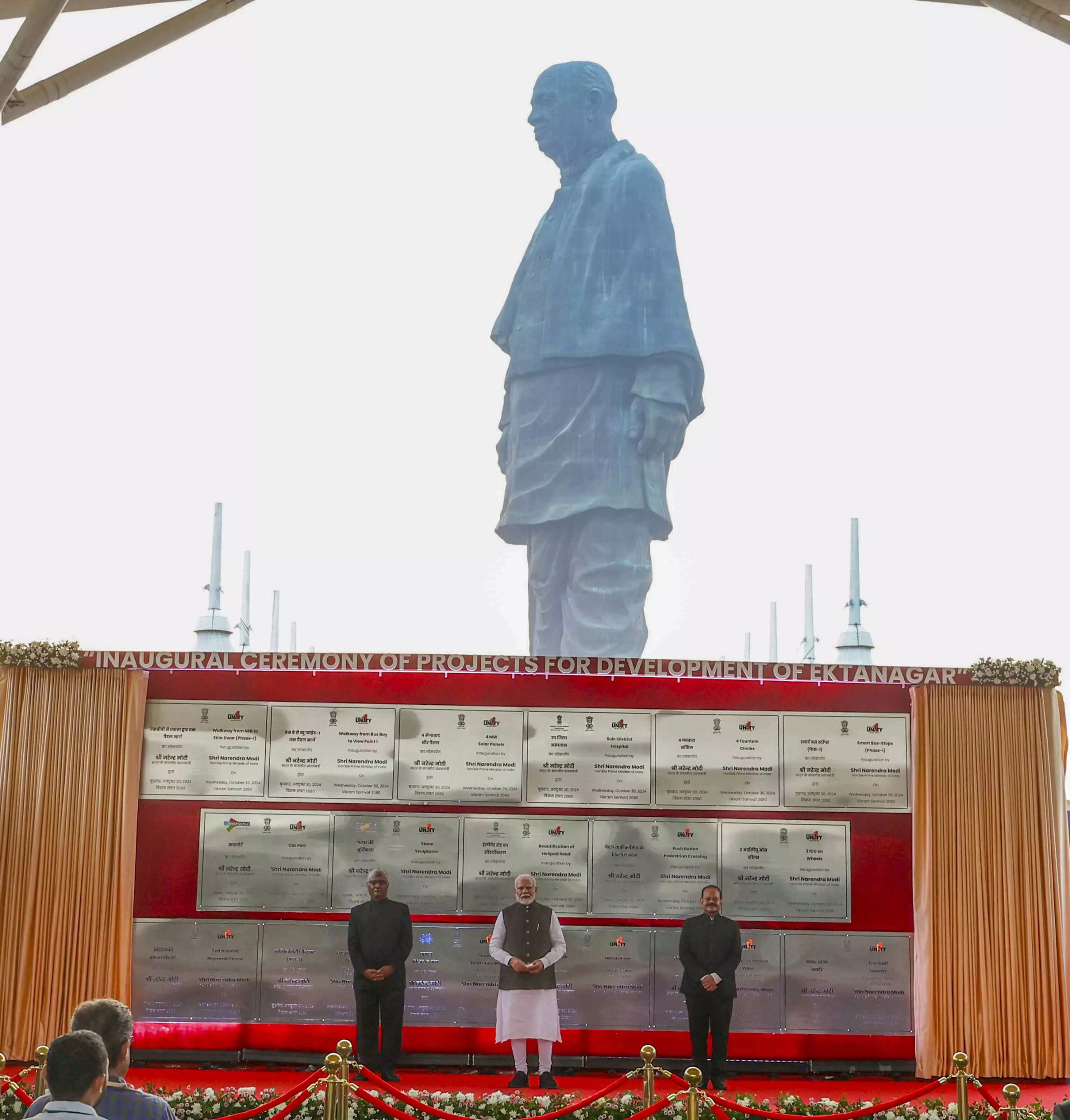 PM inaugurates, lays foundation stones for Rs284-cr projects at Statue of Unity