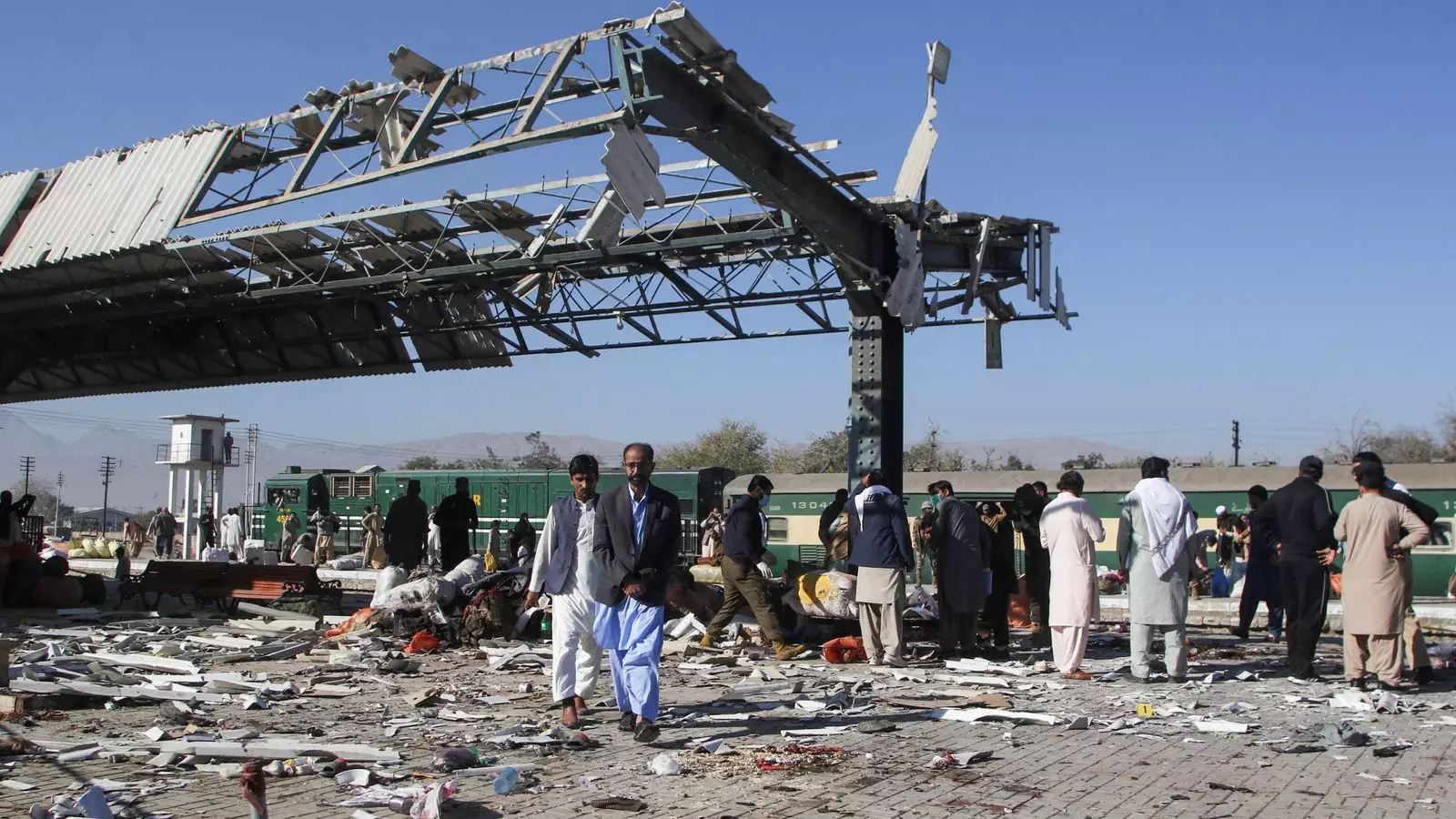 Pakistan Railway Station Explosion: Blast Targeting Army in Balochistan Kills 24+, Injures Over 40