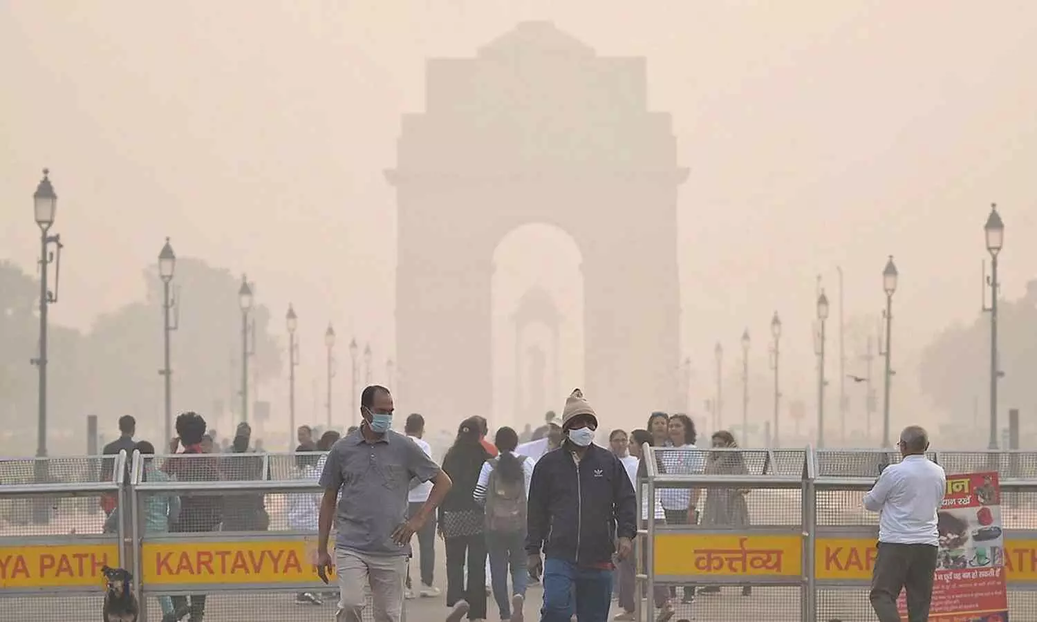 “Never Seen Anything Like This In Forty Years”: Historian William Dalrymple on Delhi’s Rising Air Pollution