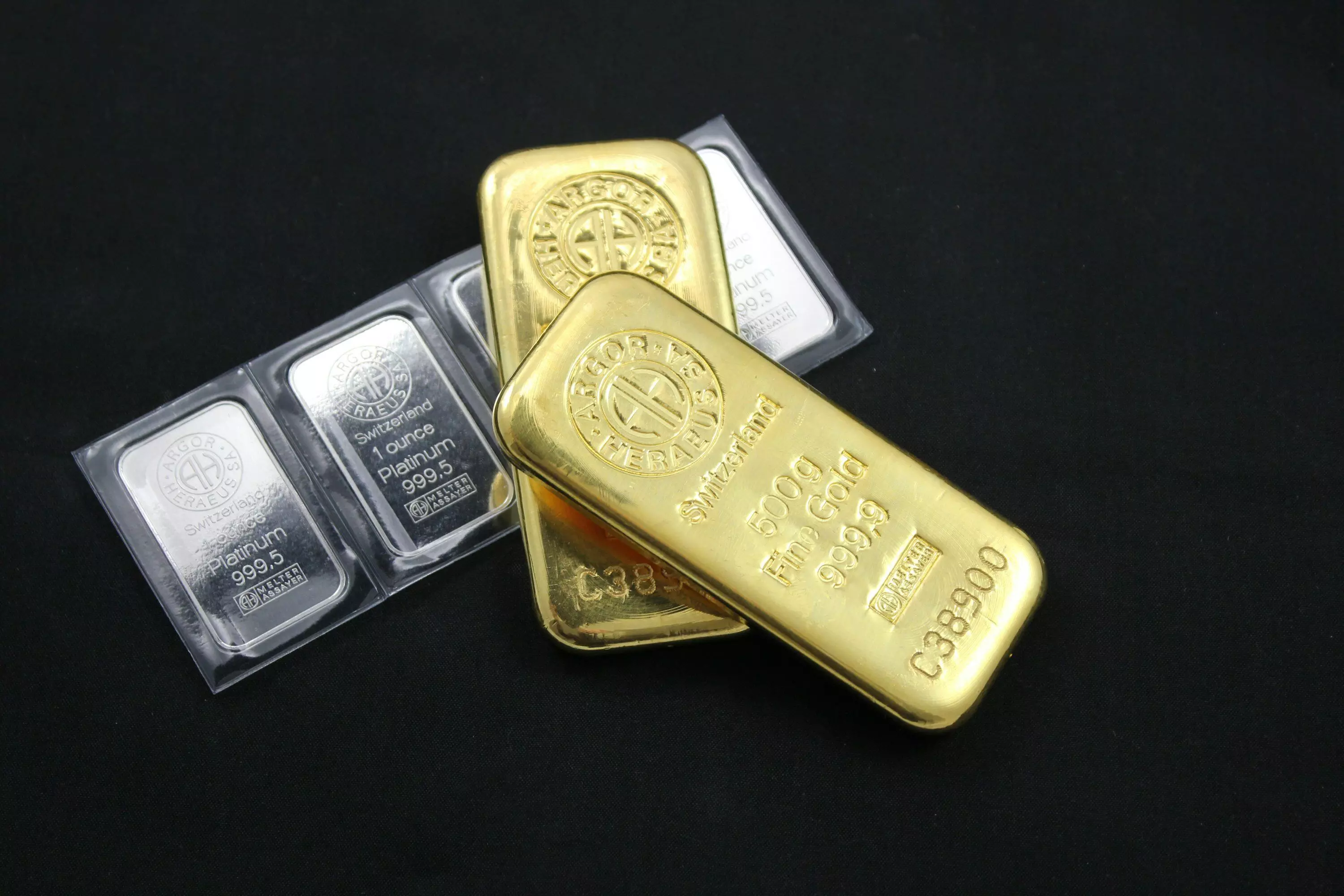 Gold & Silver Prices Today: 28/11/2024