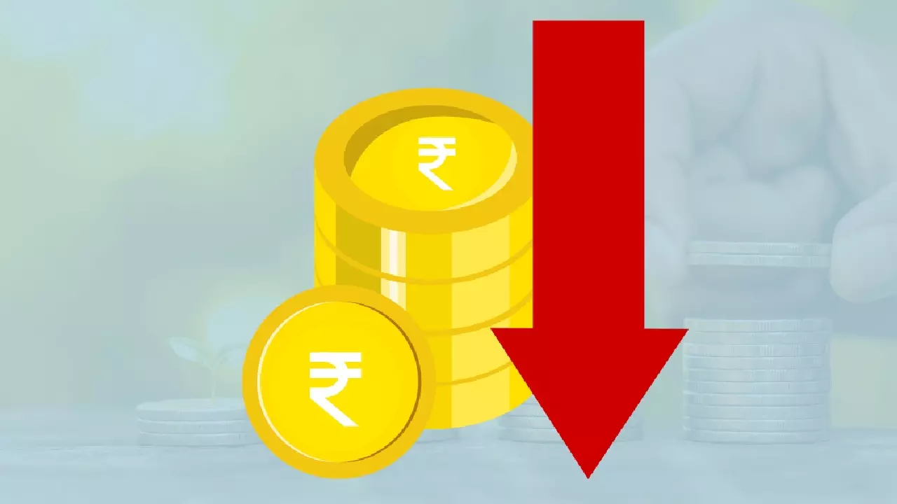 Market posts biggest weekly gains in 6 months; rupee hits record low