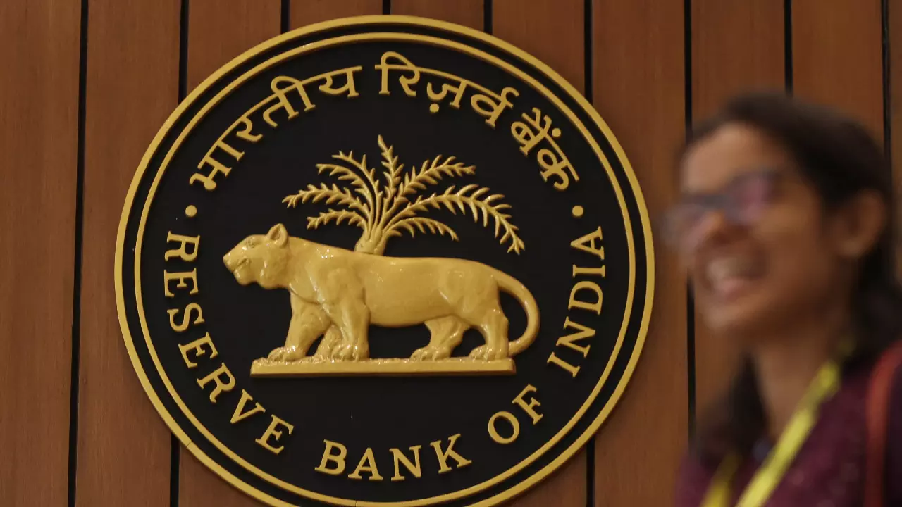 RBI holds rates again to keep inflation down