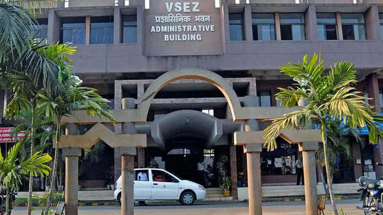 VSEZ Exports Surge 22% To Rs 1.27 Trillion