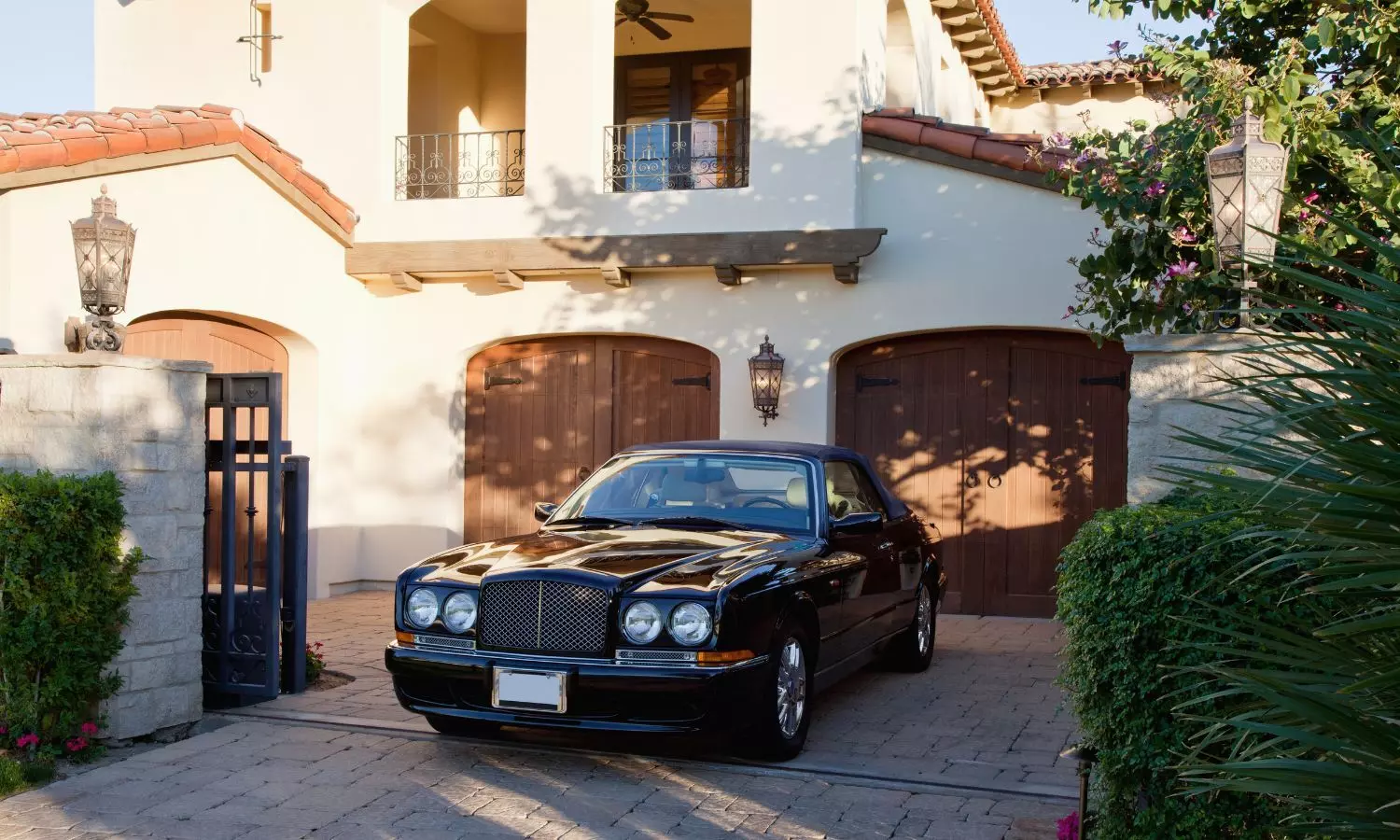 Luxury Real Estate and High-End Cars Drive Spending by India’s Wealthiest in 2024