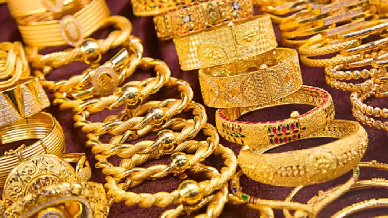 Gold Rate Today: Prices Drop - Best Time to Buy Jewelry