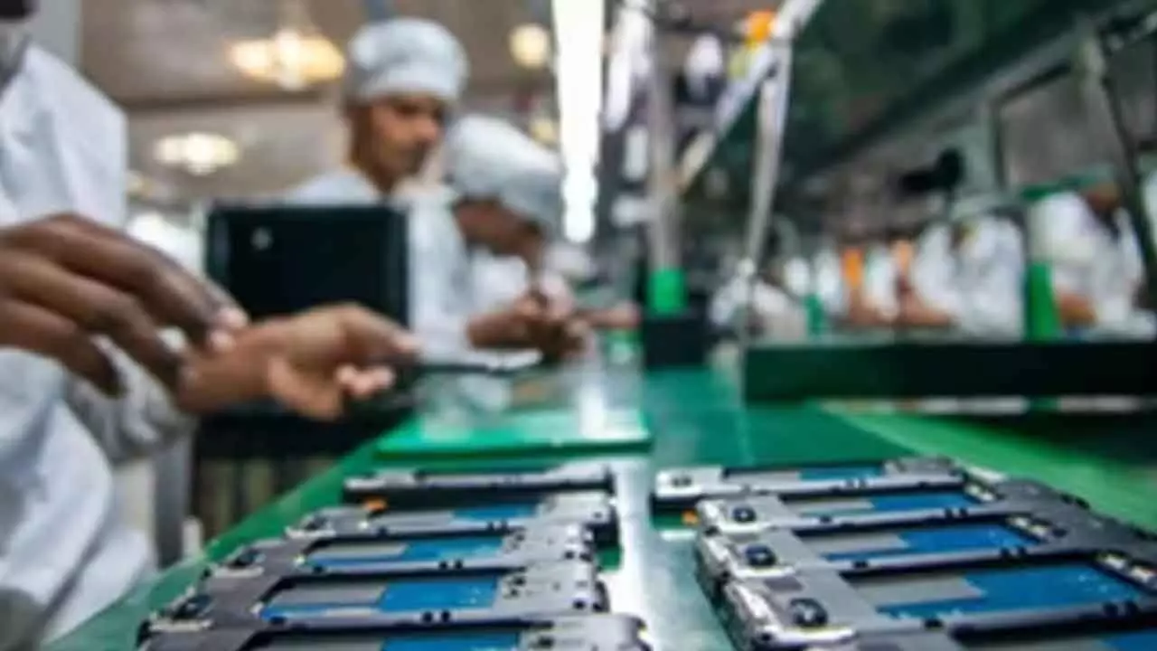 Duty Cuts On Mobile Parts, To Boost Electronics Goal