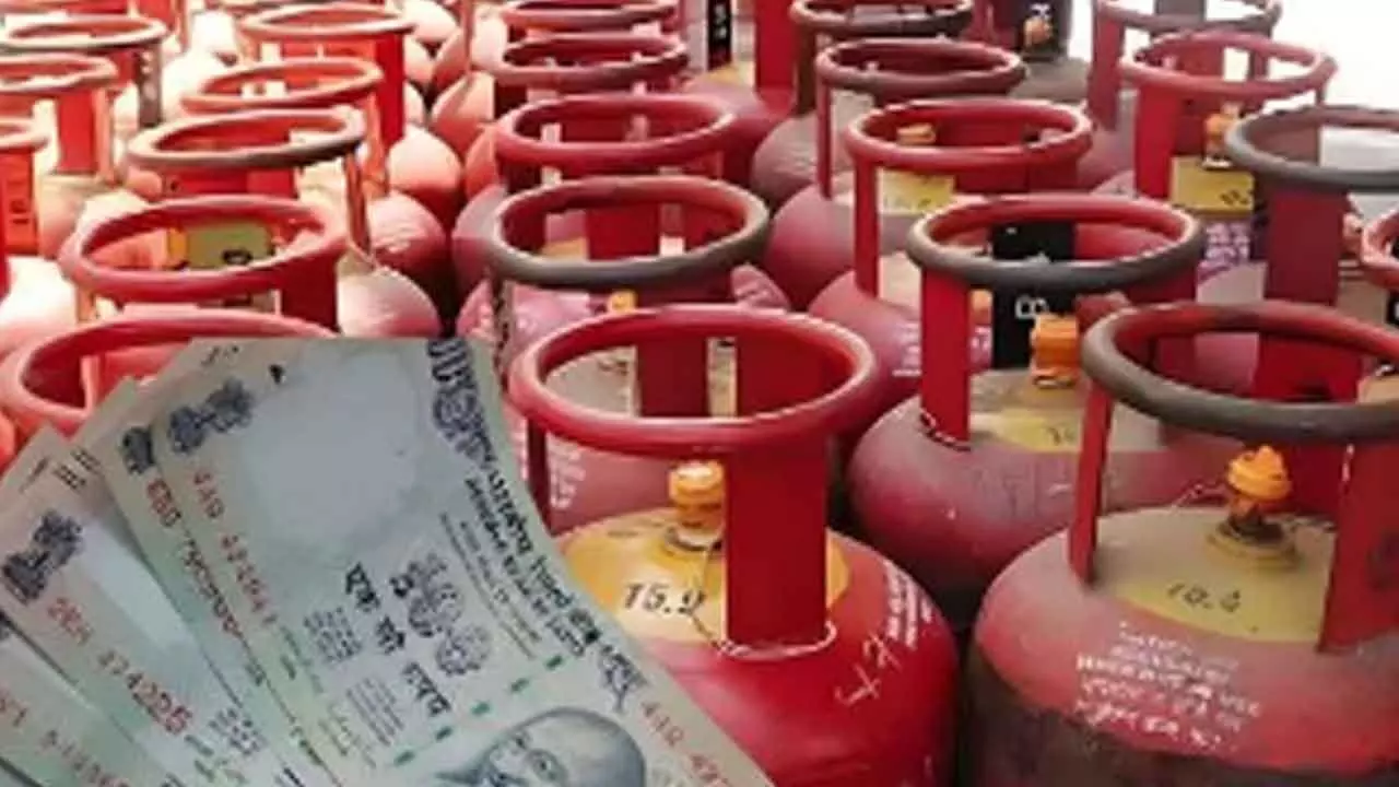 Govt Cuts Gas Allocation For LPG, Diverts It To Urban Gas Retailers