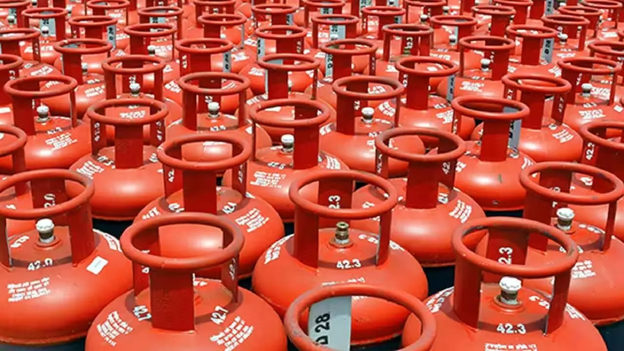 Union Budget 2025: Central Government’s Major Announcement on Gas Cylinders – Relief for Crores of People