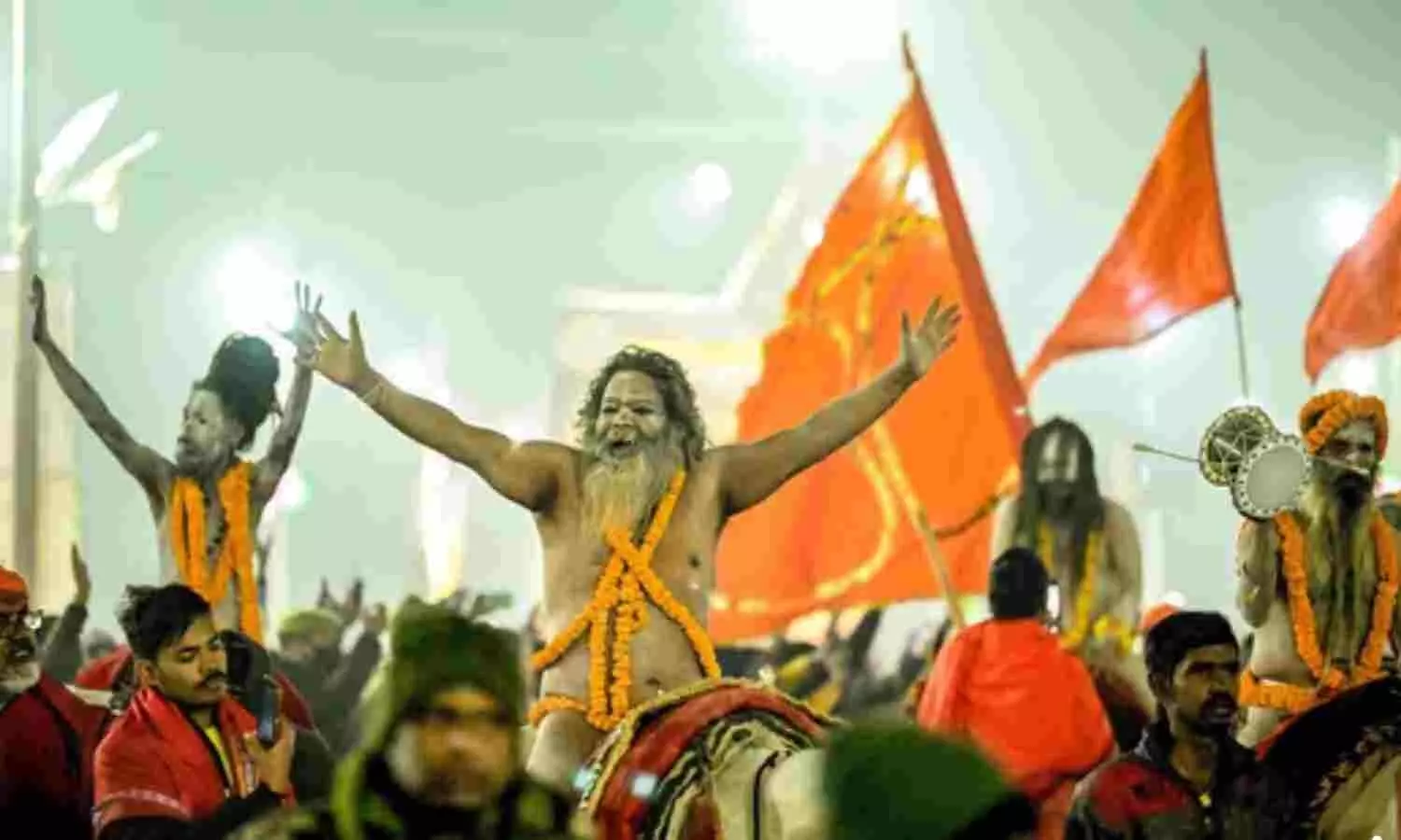 Maha Kumbh 2025 Live Updates: Devotees Take 1st Amrit Snan At Sangam In Prayagraj