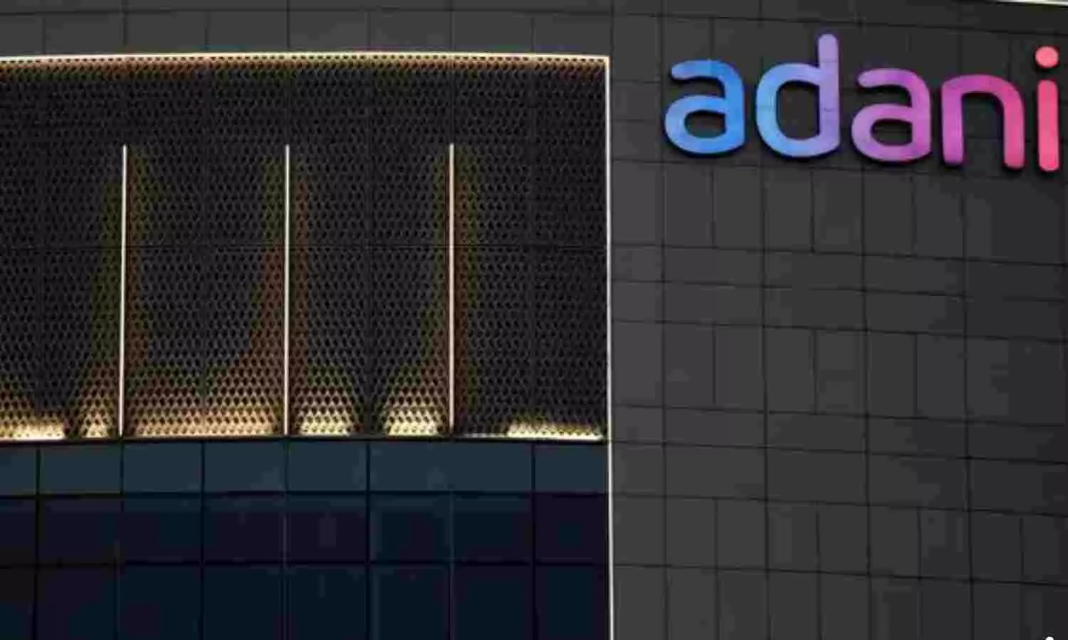 FPIs Sell Adani Shares in Q3; Adani Green, Adani Energy, Adani Power in Fray