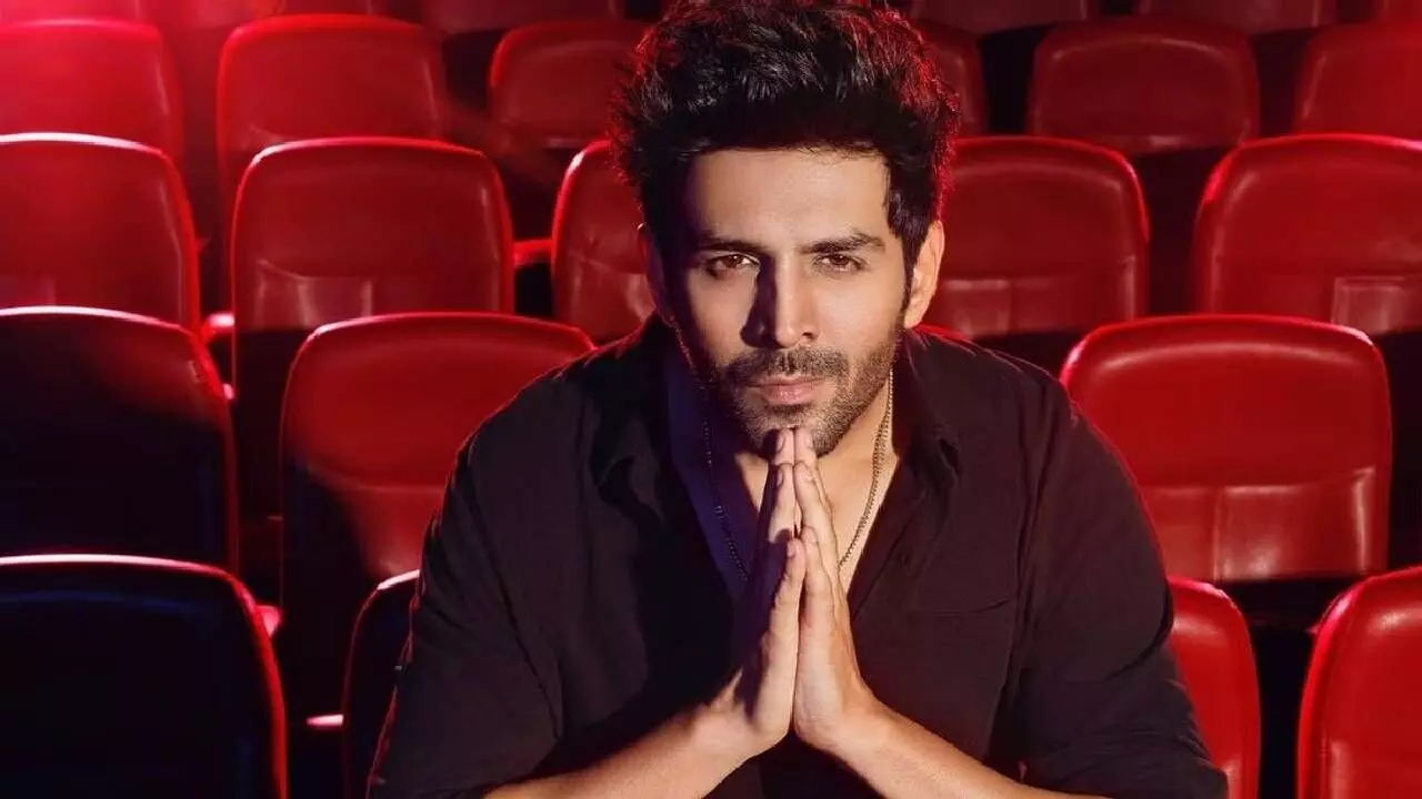 Kartik Aaryan Clears the Air About His Relationship Status at Zee Real Heroes 2024