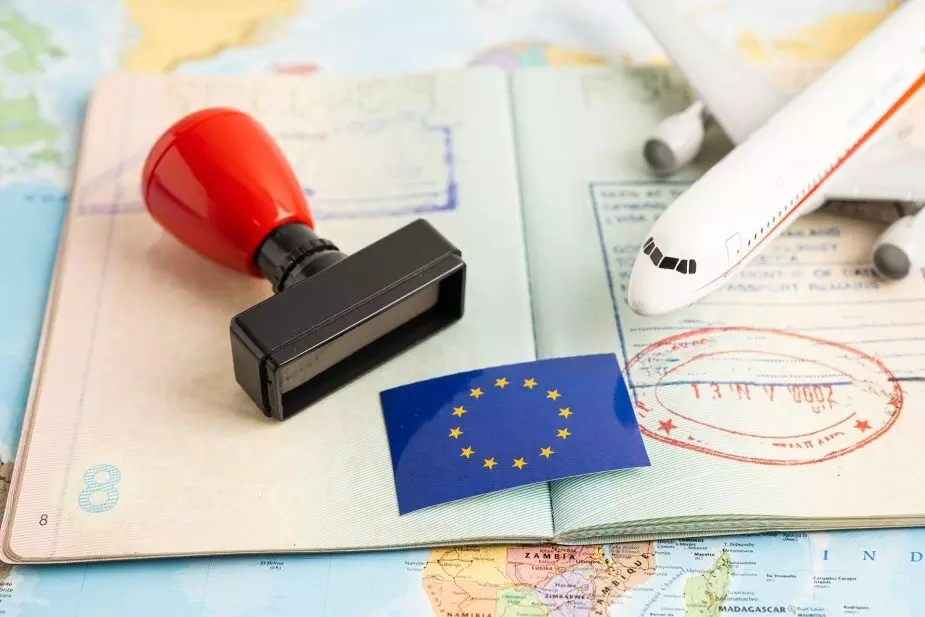 How to Apply for Permanent Residence in Europe: A Complete Guide from Immigrantinlaw Specialists