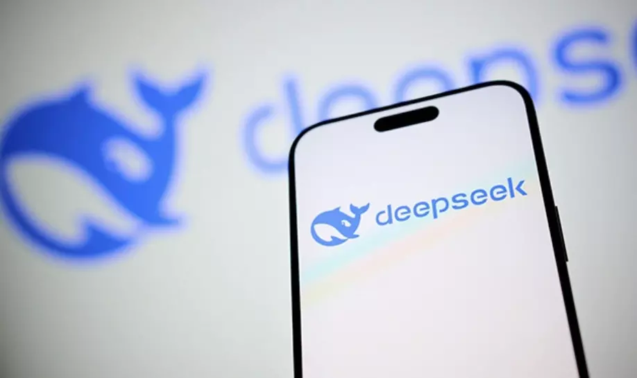 DeepSeeks aggression on Play Store: Skips answers to sensitive questions