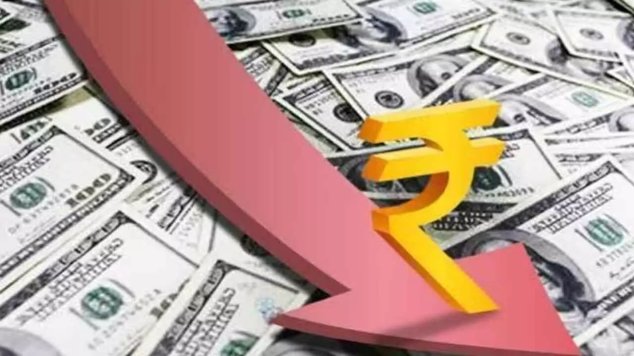 Fall Of Rupee A Crisis, Not Disaster; Need Timely Policy Intervention