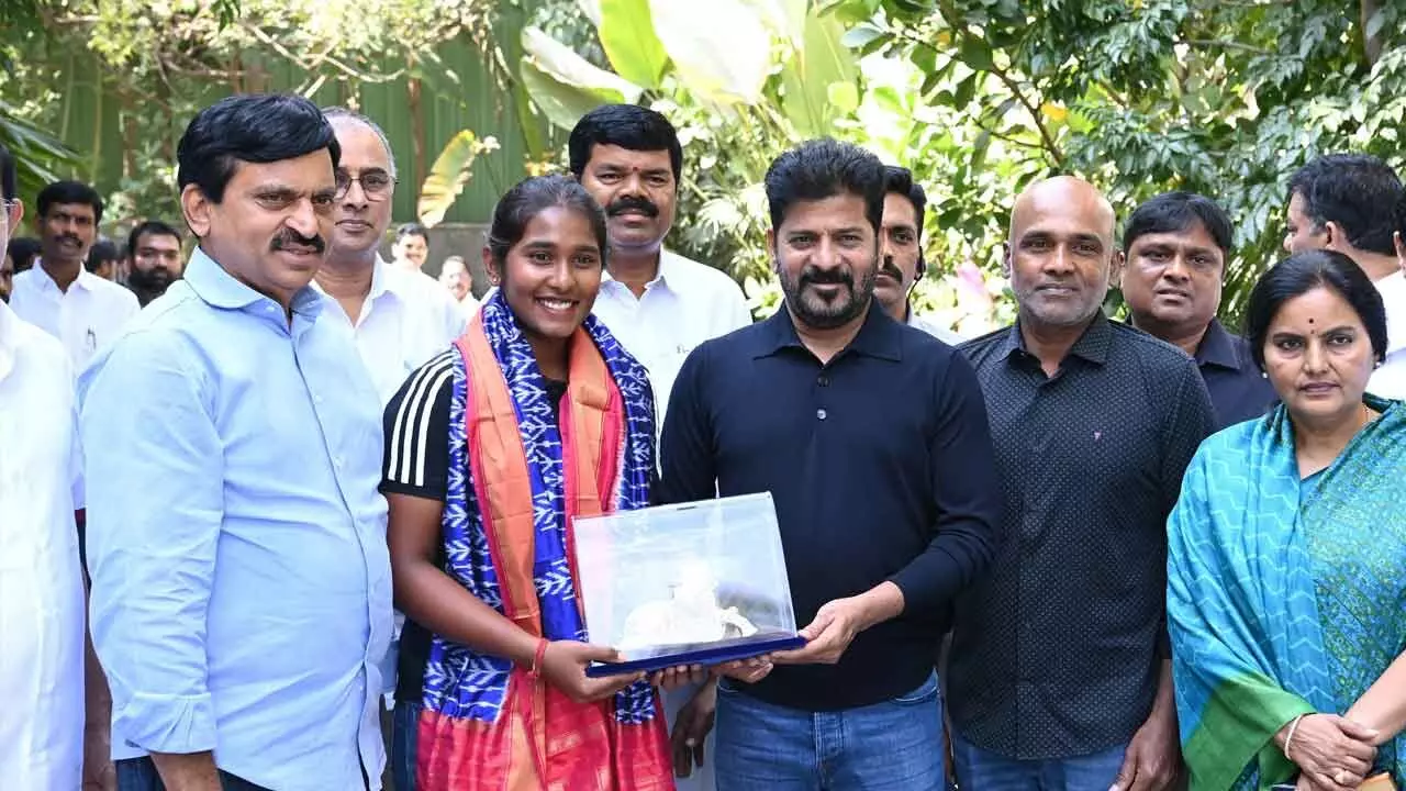 CM Revanth Announces Rs 1 Cr For Cricketer Trisha