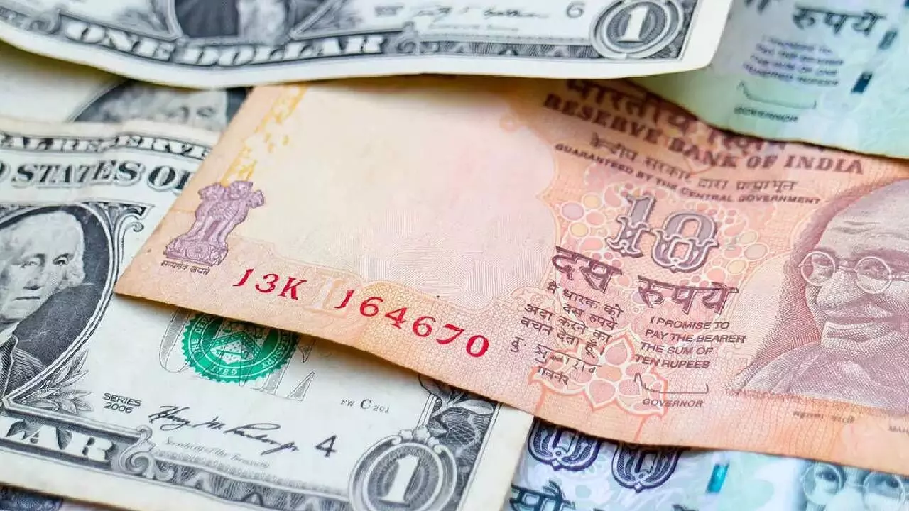 Rupee declines 4ps to 86.72/$