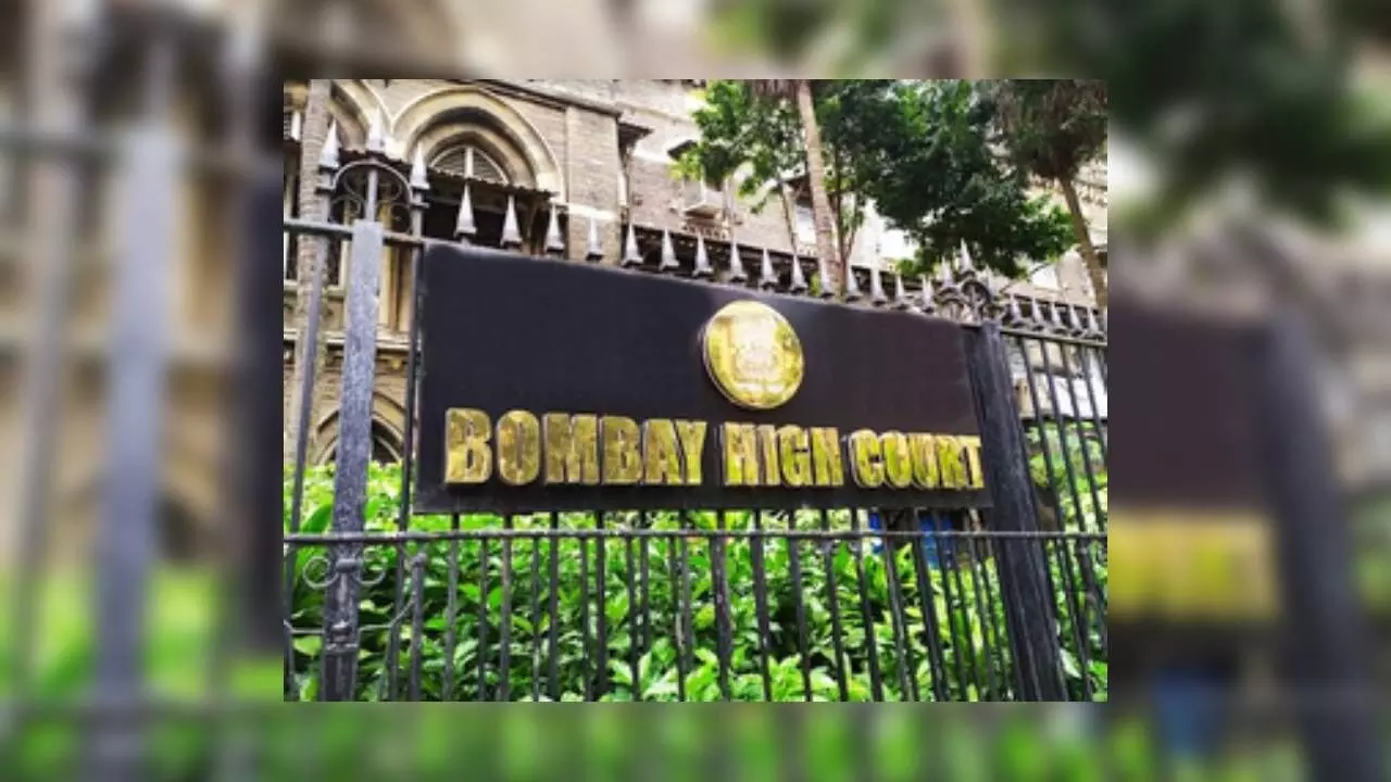 Bombay HC stays FIR order against ex-SEBI chief, 5 others