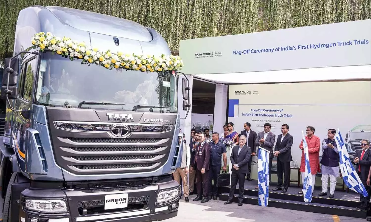 India Rolls Out First-Ever Hydrogen-Powered Truck