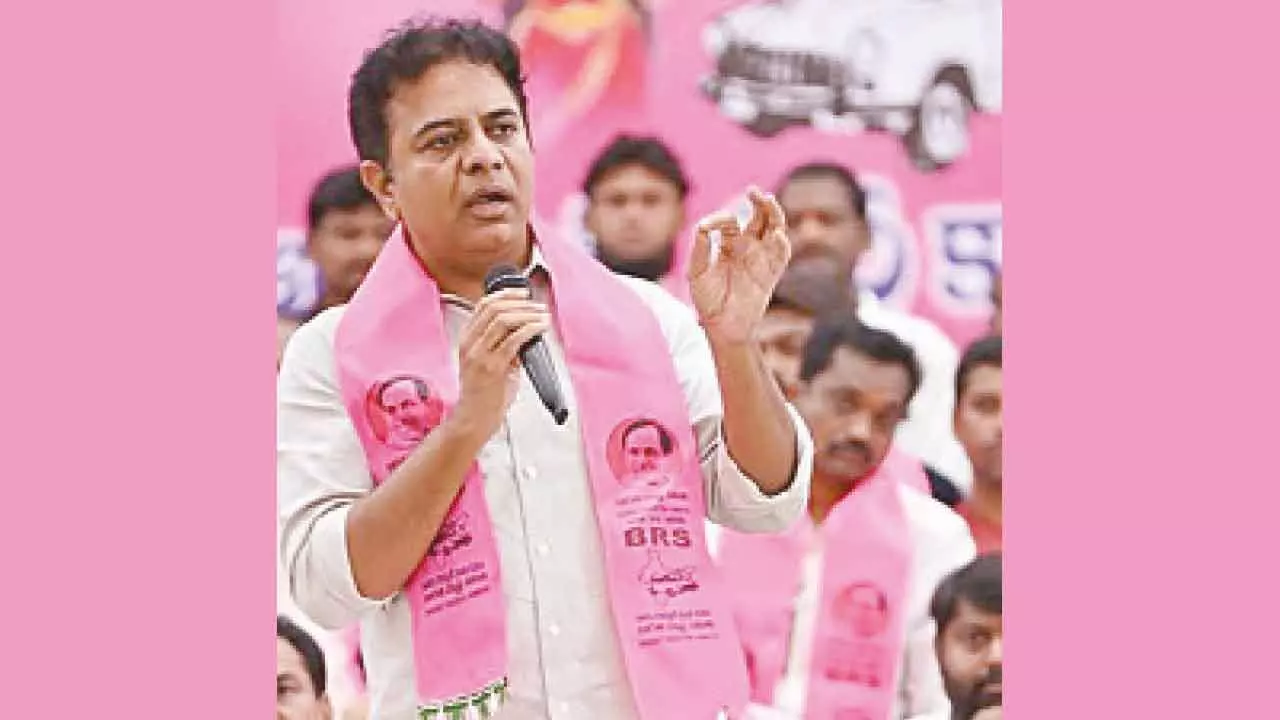 Govt Selling 400 Acre Land At Throwaway Price: KTR