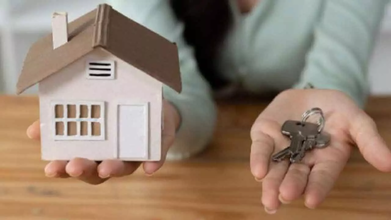 Residential Transactions By Women Buyers Grows 14% To 1.29 Lakh In 2024