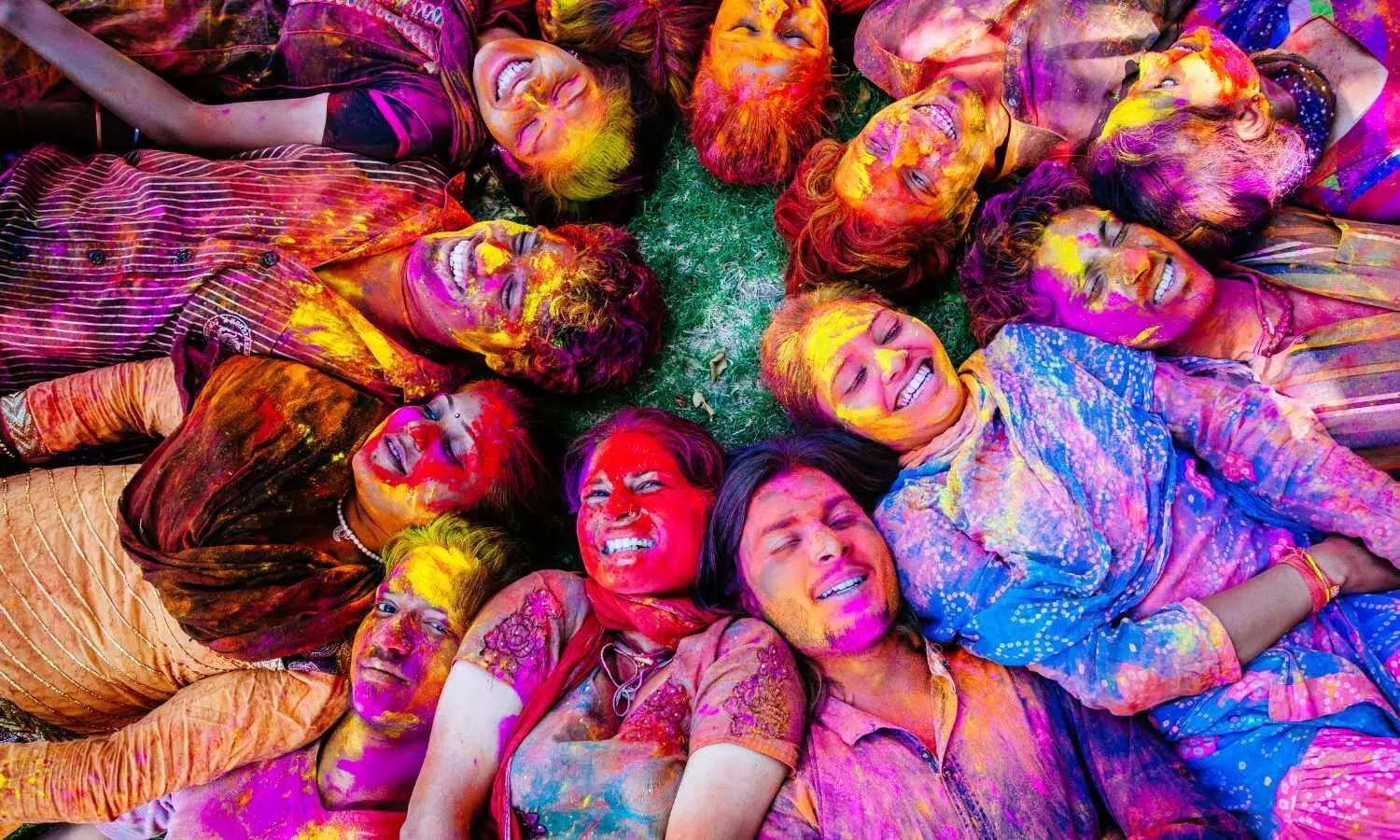 Best Holi Wishes, Greetings, and Captions for 2025 to Celebrate with Love and Joy