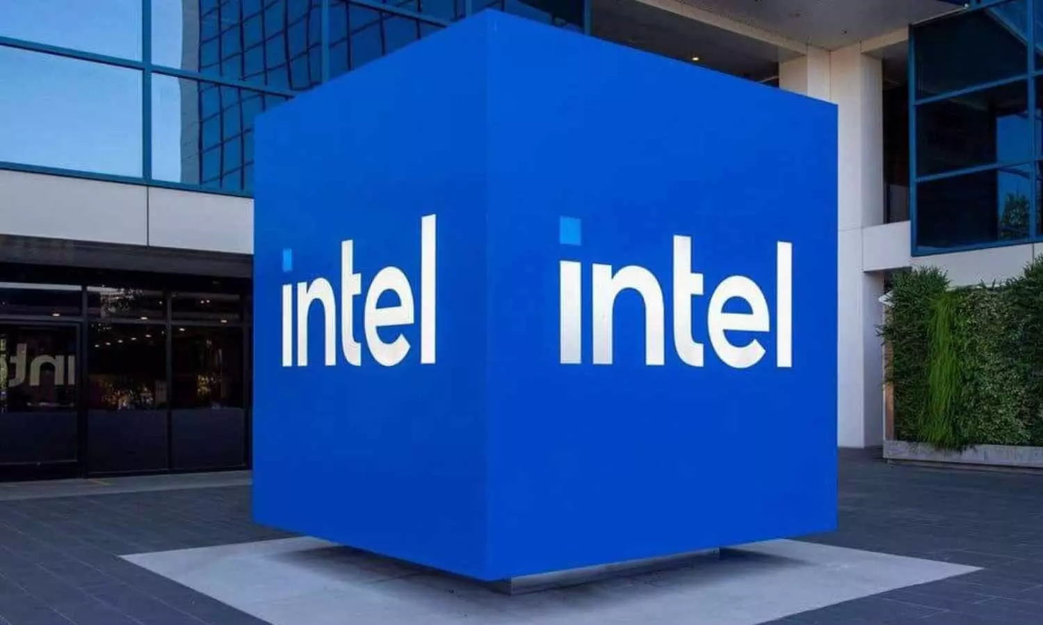 Intel Shares up 10%; Lip-Bu Tan Takes Charge as New CEO