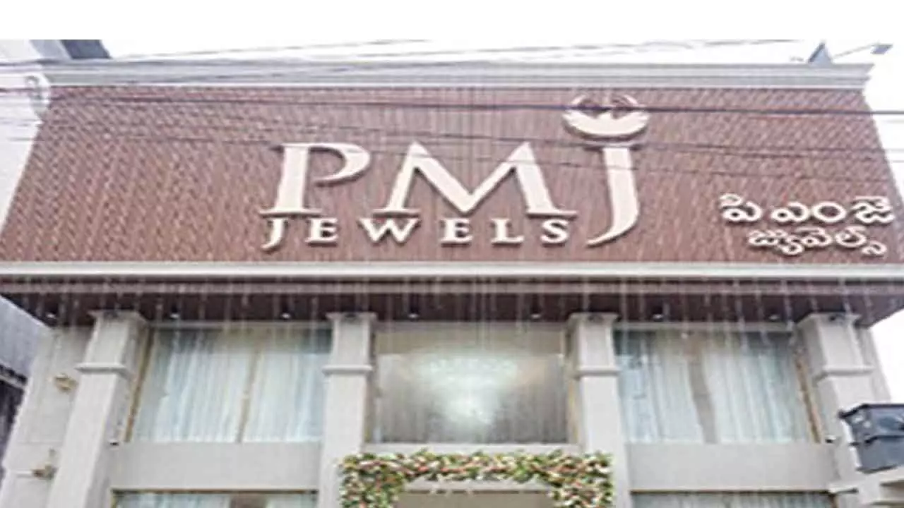 PMJ Jewels Opens Showroom In Kakinada